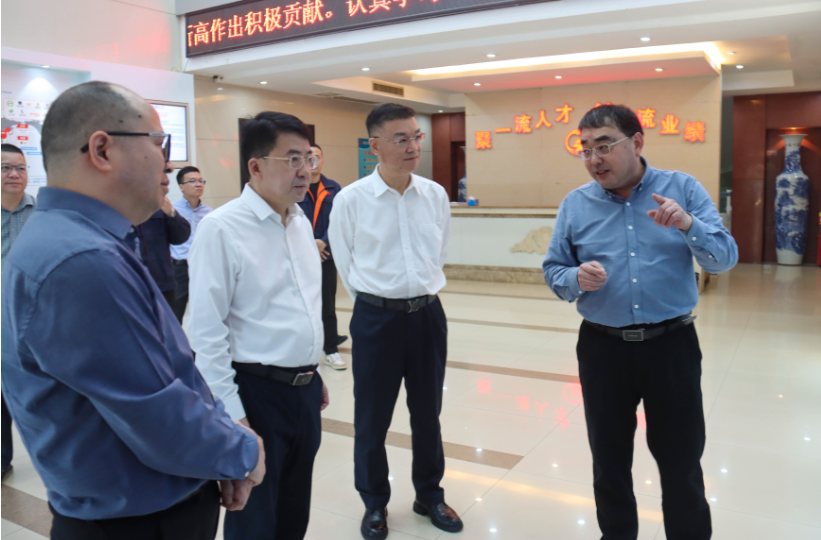 玉林市委常委、常務副市長韋慶強一行蒞臨廣西銀億調研